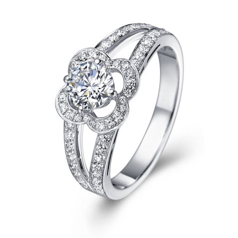 CBDR2964, 4 Claw Round Brilliant Engagement Ring